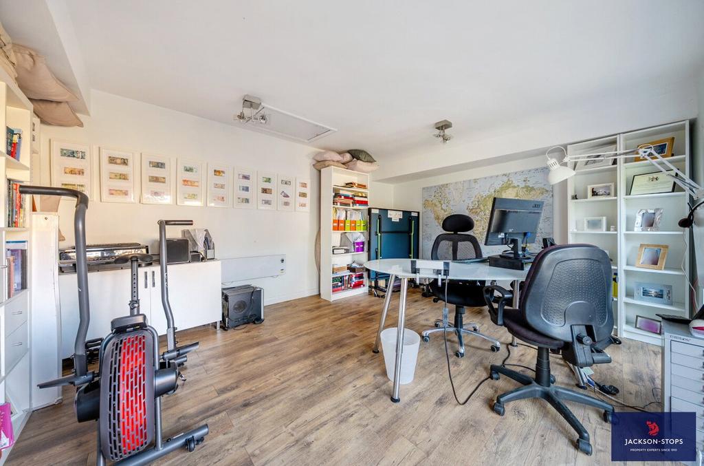 Studio/Office
