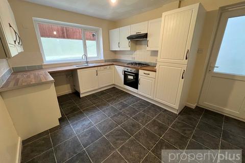 14 Hendrecafn Road, Tonypandy, CF40 1LJ