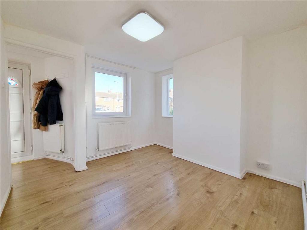 Dining Room: