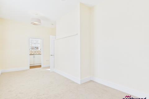 1 bedroom flat for sale, Elms Avenue, Eastbourne, BN21