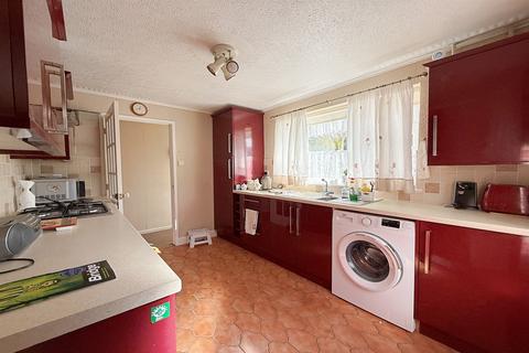 2 bedroom bungalow for sale, Bridport