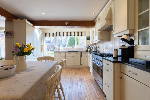 4 bedroom house for sale, High Street, Henley-in-Arden, Warwickshire, B95