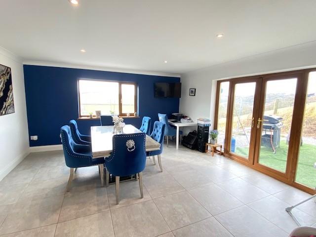 Dining room/family room