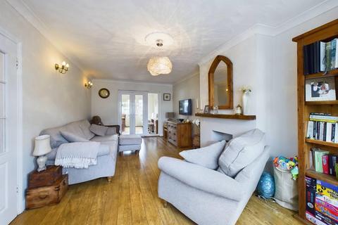 3 bedroom house for sale, Calbourne Avenue, Hornchurch