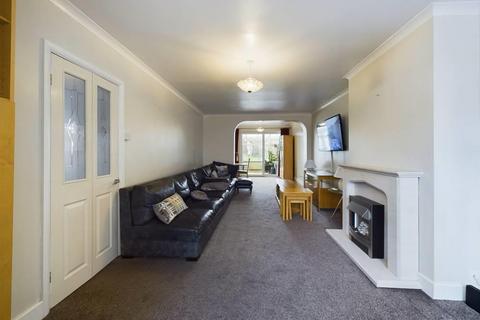 3 bedroom house for sale, Fernbank Avenue, Hornchurch