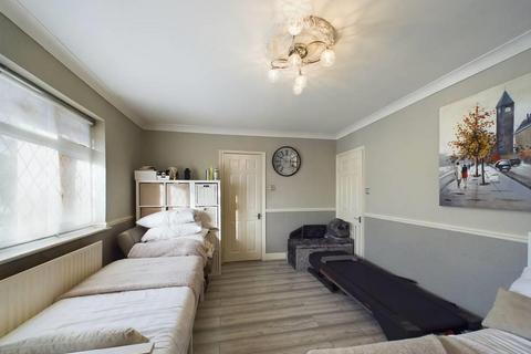 5 bedroom house for sale, Farm Way, Hornchurch