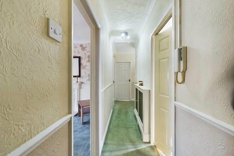 8 Broadhurst Walk, Rainham, RM13 7HD