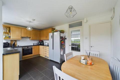 3 bedroom house for sale, Condor Walk, Hornchurch