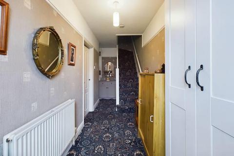 122 Lancaster Drive, Hornchurch, RM12 5SL