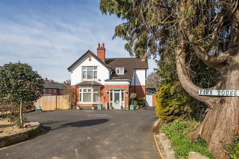 6 bedroom house for sale, 134 Haygate Road, Telford TF1