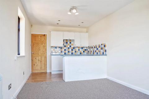 1 bedroom flat for sale, Manor Way, Elmer