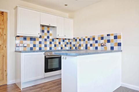 1 bedroom flat for sale, Manor Way, Elmer