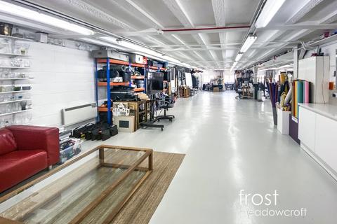 Industrial unit to rent, Acton NW10