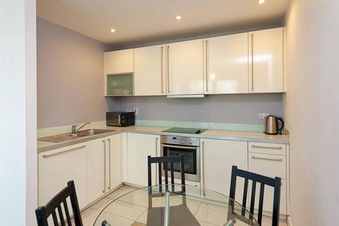 2 bedroom flat for sale, 3/6 16 Castlebank Place, Glasgow, G11 6BX