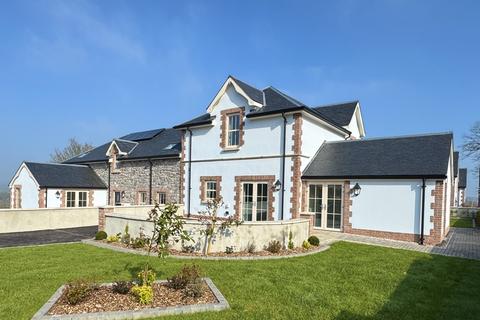 4 bedroom terraced house for sale, No. 2 Torr Farm, Bridge of Weir