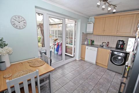 2 bedroom end of terrace house for sale, Windermere Close, Flitwick