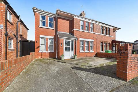 4 bedroom semi-detached house for sale, Twyn-Y-Fedwen Road, Whitchurch, Cardiff. CF14