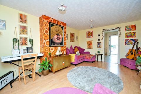 3 bedroom semi-detached house for sale, Meanwood Valley Close, Leeds LS7