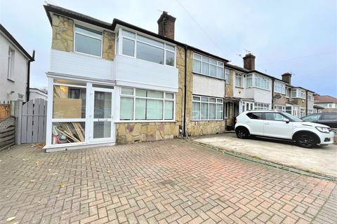 3 bedroom property for sale, Charlton Road