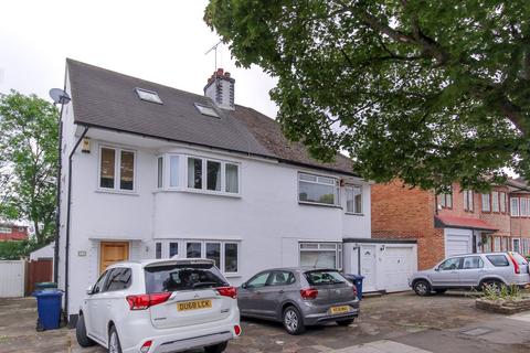 4 bedroom semi-detached house to rent, Penshurst Gardens, Edgware, Middx, HA8