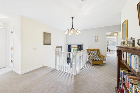 15 Bristol Road, Chippenham, SN15 1NH