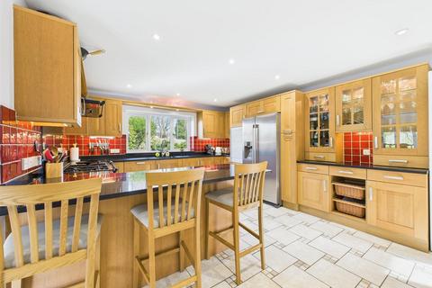 15 Bristol Road, Chippenham, SN15 1NH