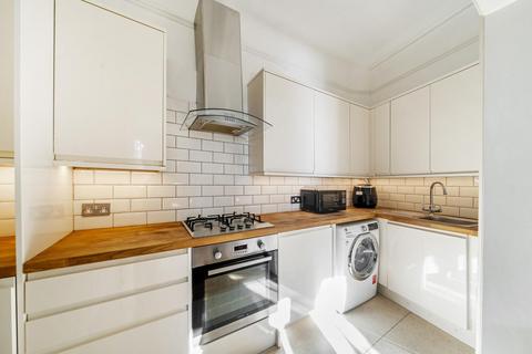 2 bedroom flat for sale, Caistor Mews, Balham