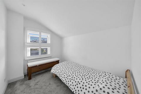34 Birkbeck Road, Sidcup, DA14 4DE