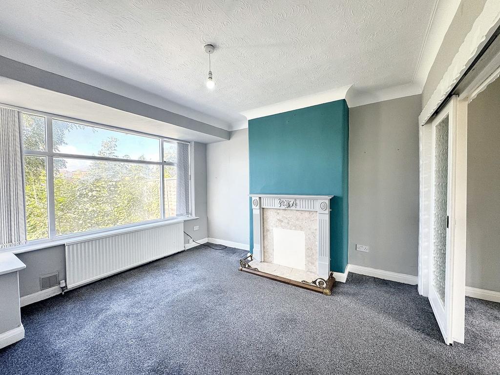 Sitting/Dining Room