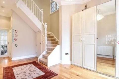 4 bedroom detached house to rent, Butler Avenue, Harrow, HA1