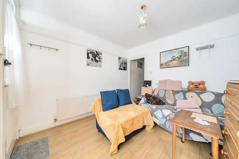 2 bedroom terraced house for sale, Brighton Road, Watford WD24 5HW