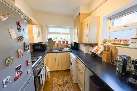 2 bedroom end of terrace house for sale, Old Chapel Street, Edgeley