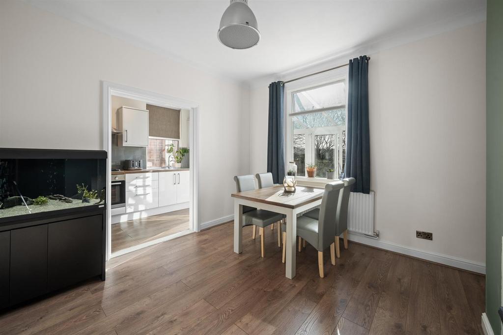 Dining Room to Kitchen.jpg
