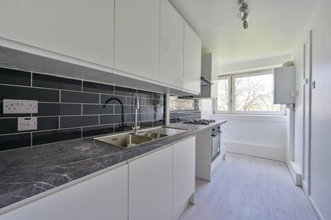 1 bedroom flat for sale, Tangley Grove, Roehampton, London, SW15