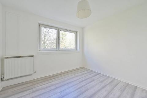 1 bedroom flat for sale, Tangley Grove, Roehampton, London, SW15