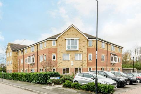 2 bedroom flat for sale, Thyme Close, Kidbrooke, London, SE3