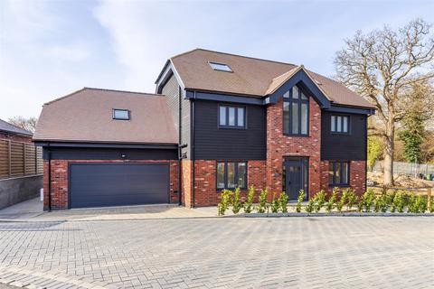 4 bedroom detached house for sale, Merrow