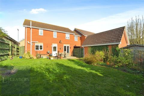 4 bedroom link detached house for sale, Larks Rise, Halstead, Essex