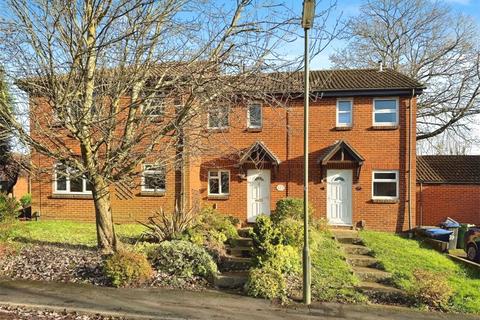 2 bedroom terraced house to rent, Wych Hill Park, Woking, Surrey, GU22