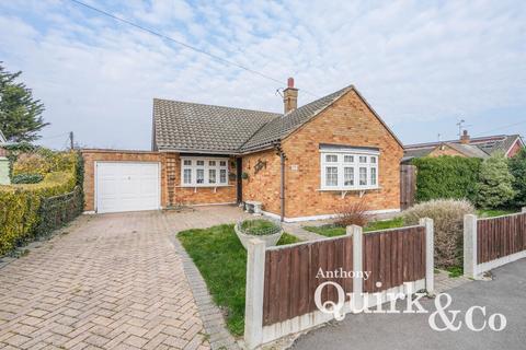 2 bedroom detached bungalow for sale, Janette Avenue, Canvey Island, SS8