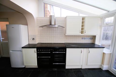 29 Kerry Drive, Upminster, RM14 1JB