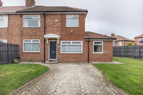 4 bedroom semi-detached house for sale, Harnham Gardens, Newcastle upon Tyne, Tyne and Wear, NE5