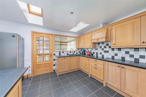 4 bedroom house for sale, Gagiebank, Dundee DD5