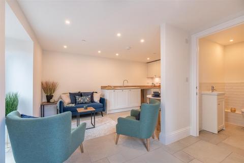 undefined, 6 Crewkerne Place, Bridport