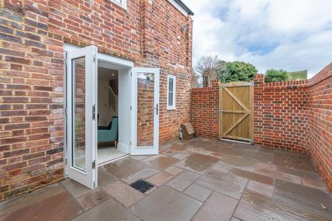 undefined, 6 Crewkerne Place, Bridport