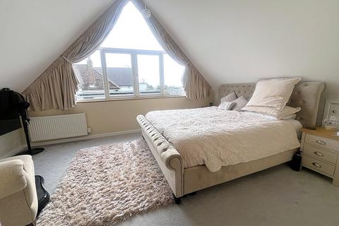 5 bedroom chalet for sale, Brampton Road, Oakdale, POOLE, BH15