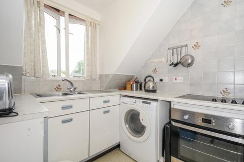 1 bedroom flat to rent, Avenue Road London N12