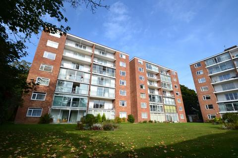 3 bedroom flat to rent, Westbourne