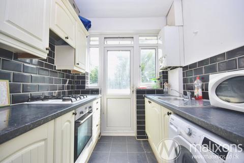 2 bedroom flat for sale, Wychwood Avenue, Thornton Heath CR7
