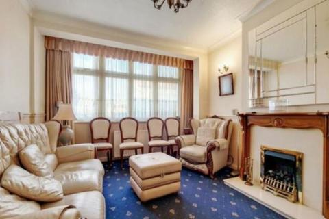 3 bedroom house for sale, Fieldend Road, London SW16